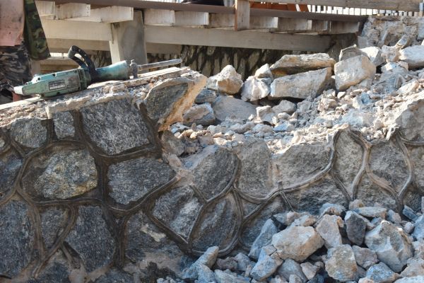 Retaining Wall Demolition in Santa Maria